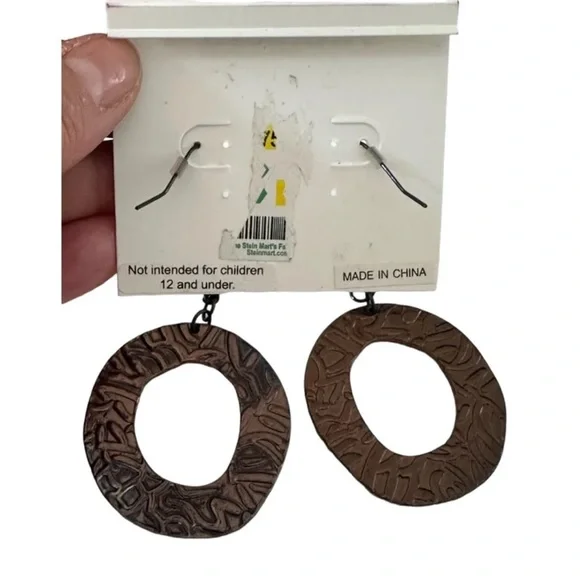 Attitudes around Hoop Copper Drop Earrings - Picture 4 of 6